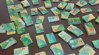 ضبط 900 بطاقة تموينية داخل مخبز بمدينة دمنهور (صور)