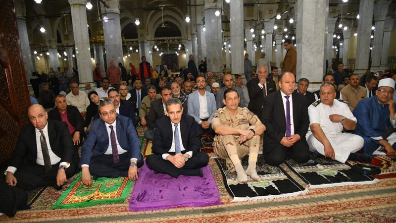 محافظ الغربية يشهد