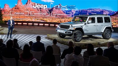 جيب تستعرض مهارات سيارتها رانجلر الجديدة موديل 2024