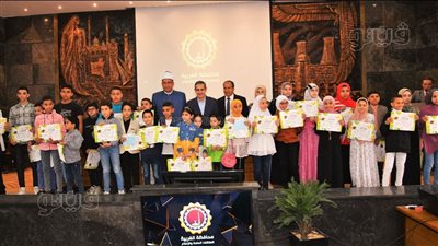 محافظ الغربية يكرم حفظة القرآن الكريم في ختام مسابقة أهل القرآن(صور)
