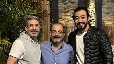  أيمن بهجت قمر يحتفل بعيد ميلاده بحضور نجوم الفن (صور)