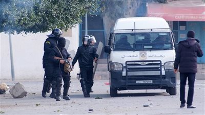 تونس تحكم على زعيم تنظيم الشريعة المحظور بالسجن 60 سنة