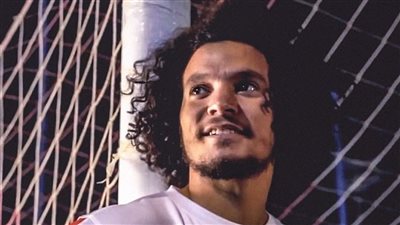 لاعب الزمالك عمرو السيسي ينتظم فى التدريبات الجماعية