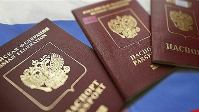 روسيا تقر قانونا جديدا يسحب الجنسية من أي شخص يشوه سمعة الجيش