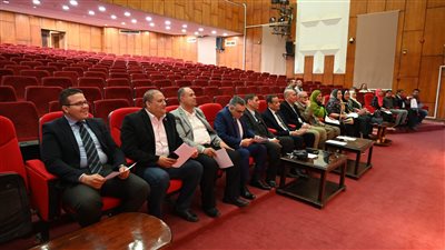 اجتماعات دورية بجامعة الفيوم لمجلس شئون الطلاب والبيئة والدراسات العليا