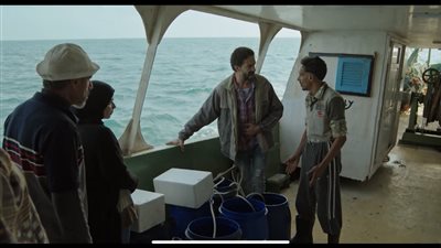 تحت الوصاية الحلقة 12، حنان تتهم عيد بالسرقة ويطرد من المركب