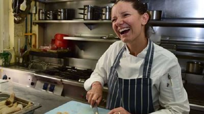 مكسيكية تحصد لقب أفضل طاهية في العالم