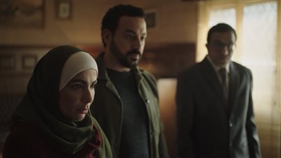 تحت الوصاية الحلقة 13، طرد حنان من عزاء عطية وصالح يعطل نقل الوصاية إليها