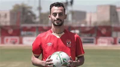 أحمد عبد القادر يدعم الأهلي أمام الرجاء المغربي 