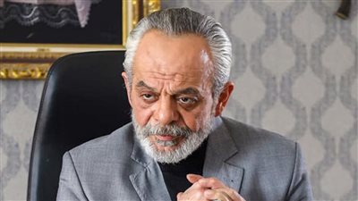 فايز قزق يبرر الشتائم في «الزند» لتيم الحسن