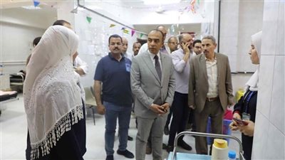 نائب محافظ المنيا يتفقد وحدة الغسيل الكلوي بمستشفى أبو قرقاص