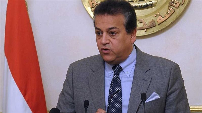 وزير الصحة والسكان