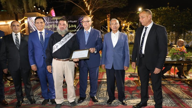محافظ القاهرة،فيتو
