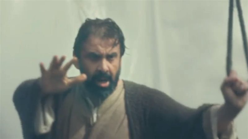 النجم كريم عبد العزيز،