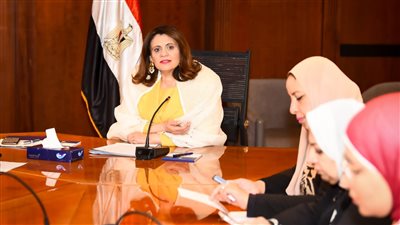 وزيرة الهجرة تترأس اجتماعًا لمناقشة أزمة طلاب مصر في السودان