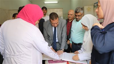 محافظ المنوفية يتفقد انتظام سير العمل بمستشفيات الرمد وميت خلف (صور)