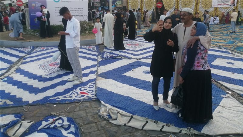 صورة تذكارية عائلية،
