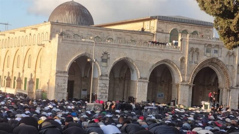 صلاة العيد في السمجد