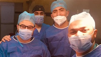 فريق من أطباء جامعة المنصورة ينقذ شابا تلقى طعنة في الشريان الأورطي