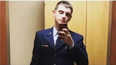 نيويورك تايمز تفجر مفاجأة عن مسرب الوثائق الأمريكية