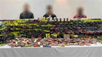 ضبط كمية من الألعاب النارية بحوزة 3 أشخاص بالمنيا 