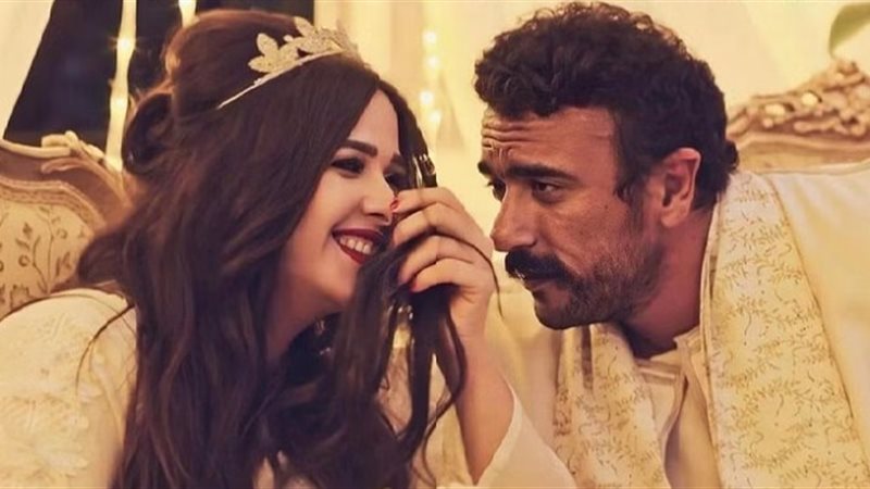 أحمد العوضي وياسمين