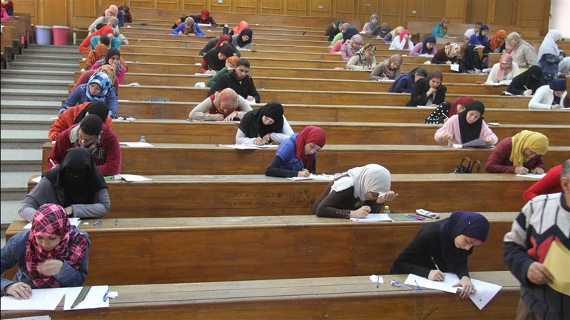 امتحانات الفصل الدراسى