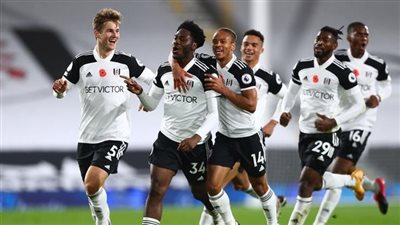فولهام يفوز على ليدز يونايتد 2-1 بالدوري الإنجليزي