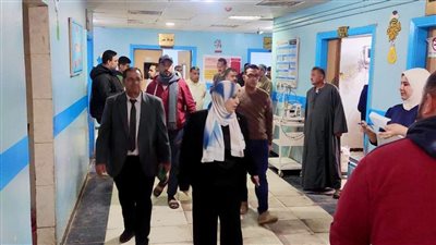 رئيسة مدينة بلقاس بالدقهلية تتفقد المستشفى العام (صور)