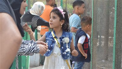  ألطف الكائنات، البنات يزين حديقة الحيوان بثاني أيام عيد الفطر 