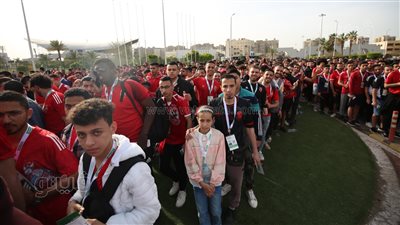 السوبر المصري، مشجع مغربي يدعم الأهلي أمام بيراميدز من استاد محمد بن زايد (فيديو)