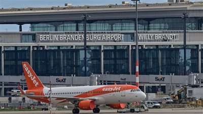 دعوة إلى الإضراب يوما واحدا في مطار العاصمة الألمانية برلين