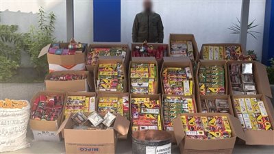 ضبط مليون قطعة ألعاب نارية في الفيوم