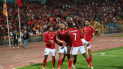 أخبار الرياضة: الأهلي يضرب الرجاء بثنائية في دوري أبطال أفريقيا.. ورقم قياسي جديد لمحمد صلاح في تاريخ ليفربول