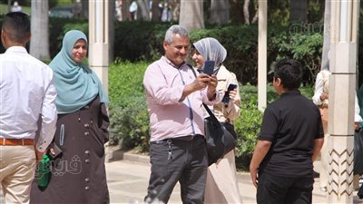 حديقة الأزهر، النافورة تجذب الزوار هربا من حرارة الشمس ولالتقاط الصور التذكارية