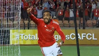 كهربا يندب حظه بعد تبديله بسبب سوء التوفيق أمام دفاعات الرجاء (فيديو)