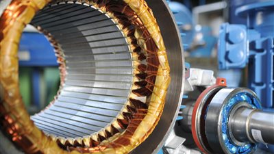  ستيلانتس تختبر الوقود الإلكتروني في 28 محركا من محركات الاحتراق