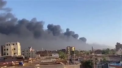 حريق ضخم في مطار الخرطوم بالسودان 