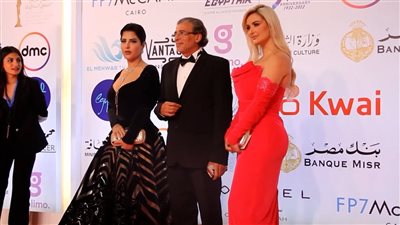 سر اختيار خالد يوسف رانيا التومي وشمس في مسلسل سره الباتع 