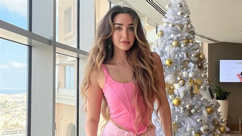 الفنانة هنا الزاهد،