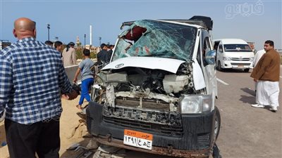 إصابة 16 شخصا في حادث تصادم بالساحل الشمالي (صور)