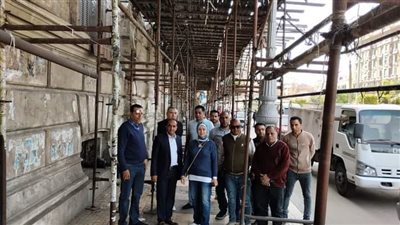 إزالة إشغالات الباعة الجائلين بسور محكمة الحقانية في الإسكندرية 