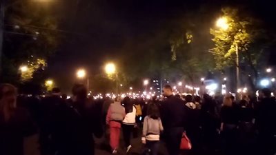 مسيرة بالمشاعل إحياءً لذكرى ضحايا الأرمن (فيديو)