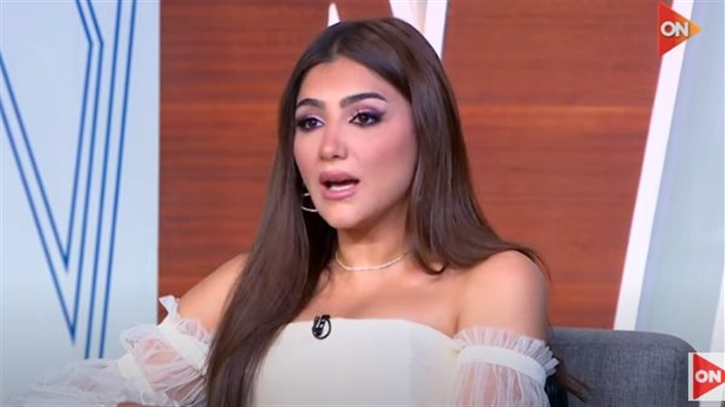 الفنانة مي عمر، فيتو