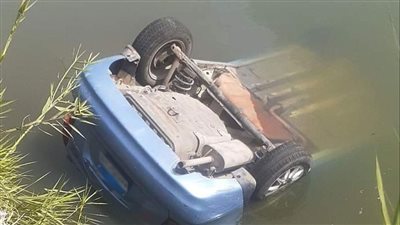 مصرع شخصين وإصابة 2 آخرين في انقلاب سيارة بترعة بسوهاج