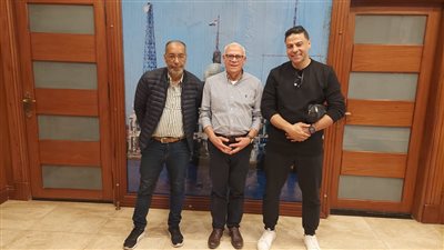 محافظ بورسعيد يستقبل نجمي المصري السابقين طلعت الصيفي وعمرو الدسوقي 