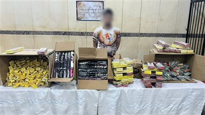 ضبط تاجر لعب أطفال بحوزته 12 ألف قطعة ألعاب نارية فى أسيوط 