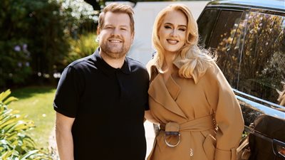 أديل وجيمس كوردن يبكيان خلال الحلقة الأخيرة من برنامج Carpool Karaoke (فيديو) 