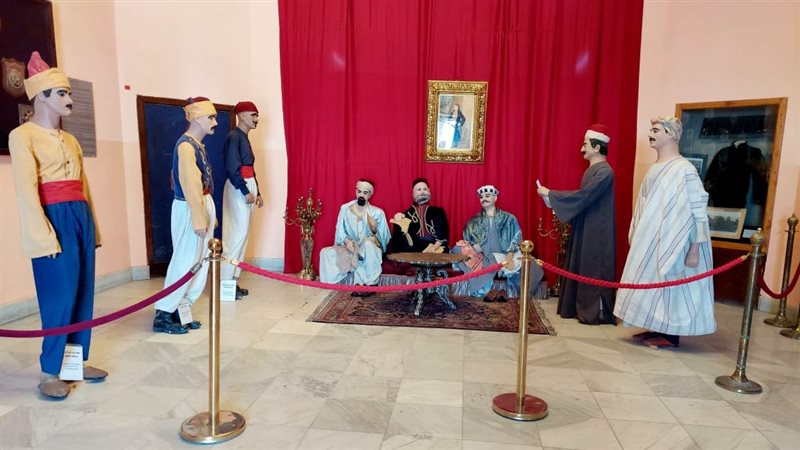 معرض الأزياء بمتحف