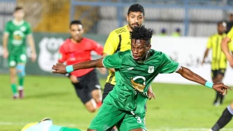 ايتوجا لاعب النادي